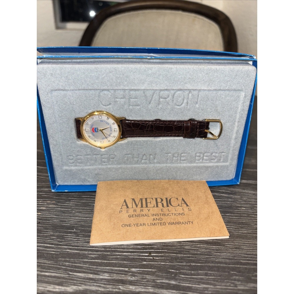 Chevron‎ Wristwatch Watch 1989 - 1993 Better than the best Condition Unknown